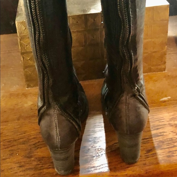 Knee-High Black Leather Boots - Picture 3 of 14